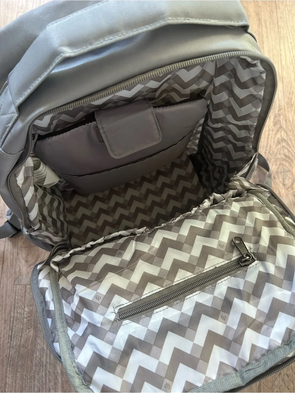 Fisher-Price Quilted Gray Baby Diaper Backpack - Picture 8 of 8
